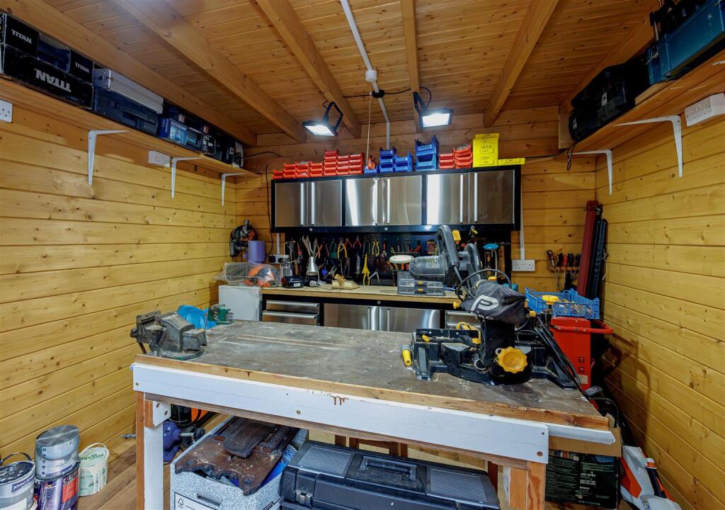Workshop 1N9A7380-Enhanced-NR.jpg