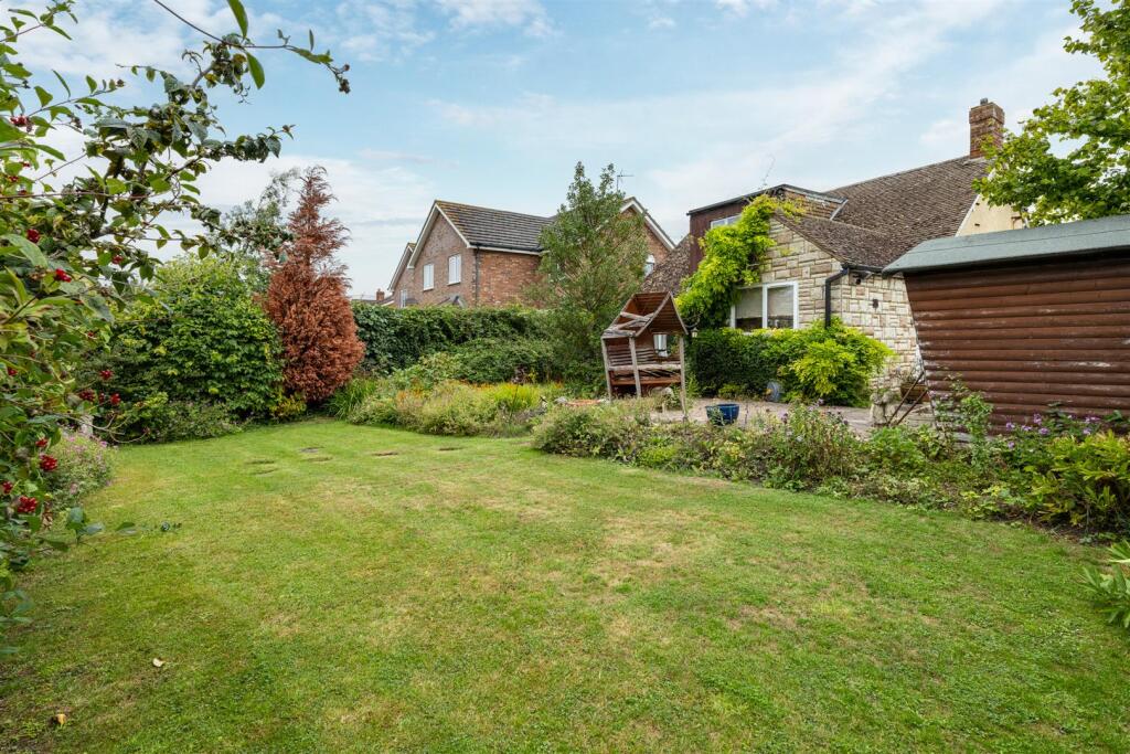 Garden 1 .jpg