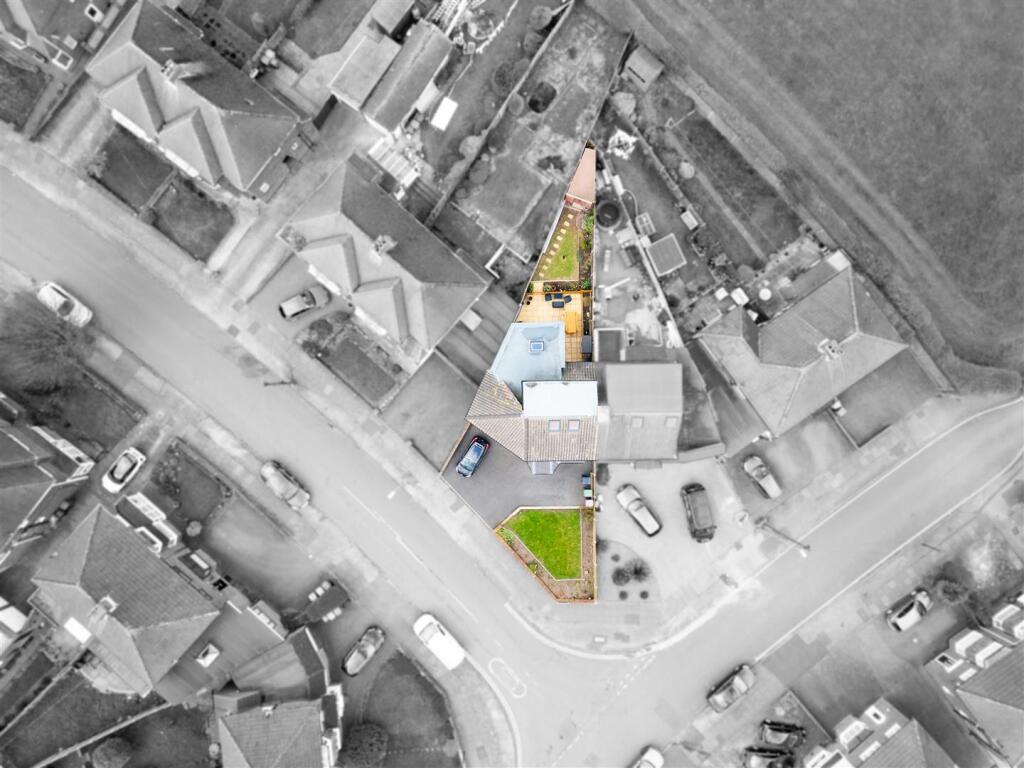 Pomeroy Road 140-1.jpg