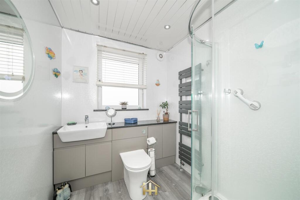 22 BALBEGGIE TERR DD4 8RL EDIT (24 of 48).jpg