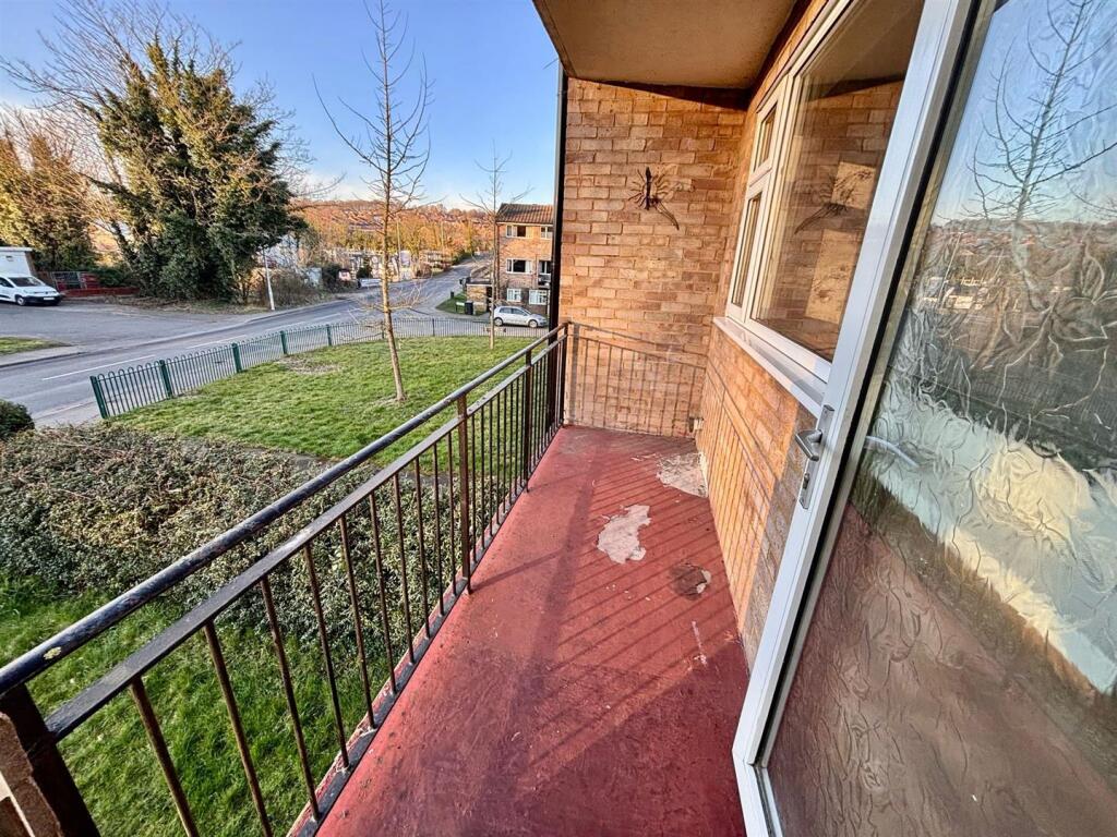 34Riverside_Balcony.jpg