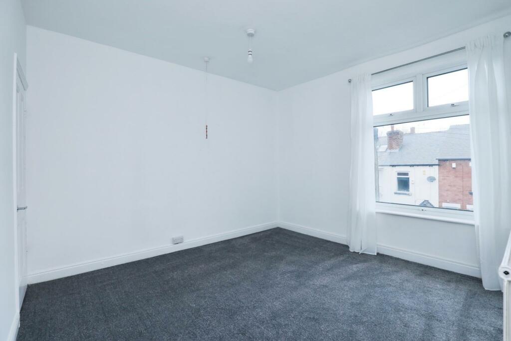BEDROOM NO.1