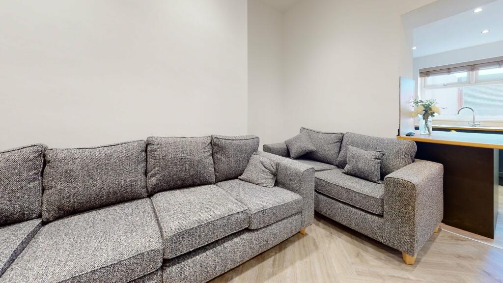 264a-Westgate-Living