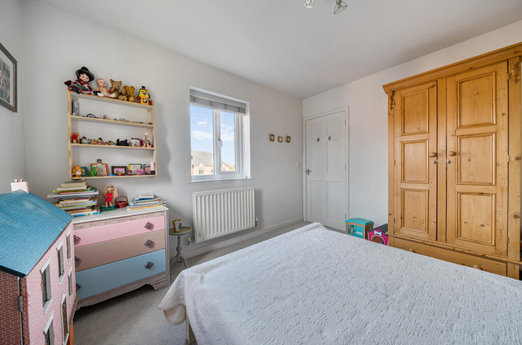 1370683-13-68f8b6...