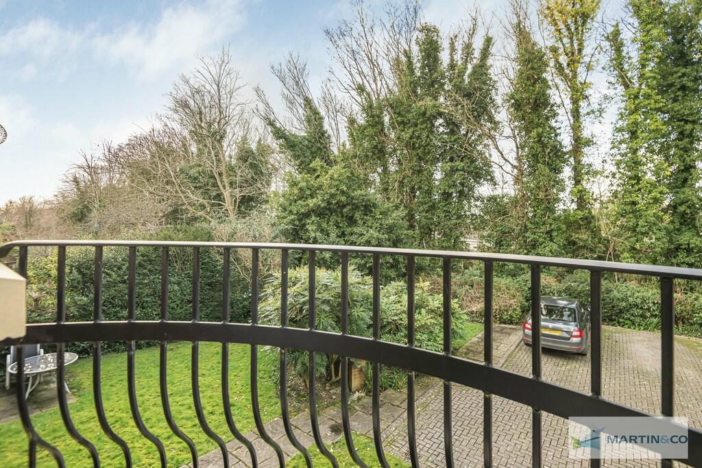 11_47881_watermar...