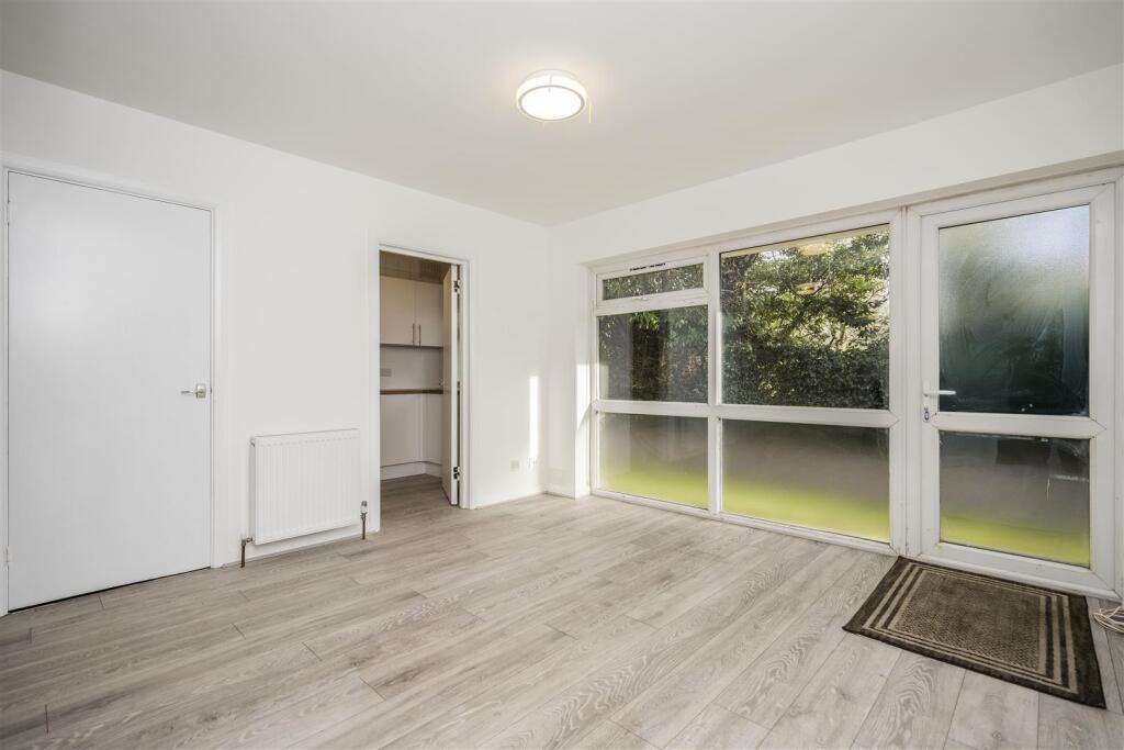 Davidson Frost-Wellings, DFW, September Way, Stanm