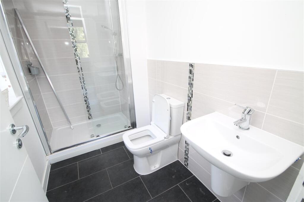 En Suite 2