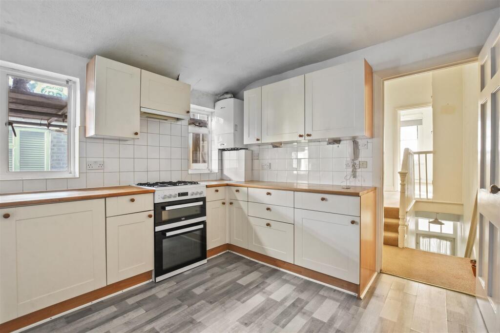 08-a96eGCWT - FFF 32 Llbert St - Kitchen  4-Origin