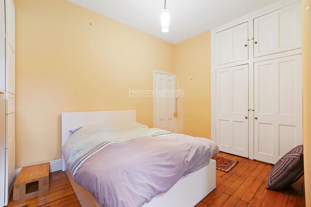 04-b94979221- GCHMF - 208 Fortis Green Road - Bedr