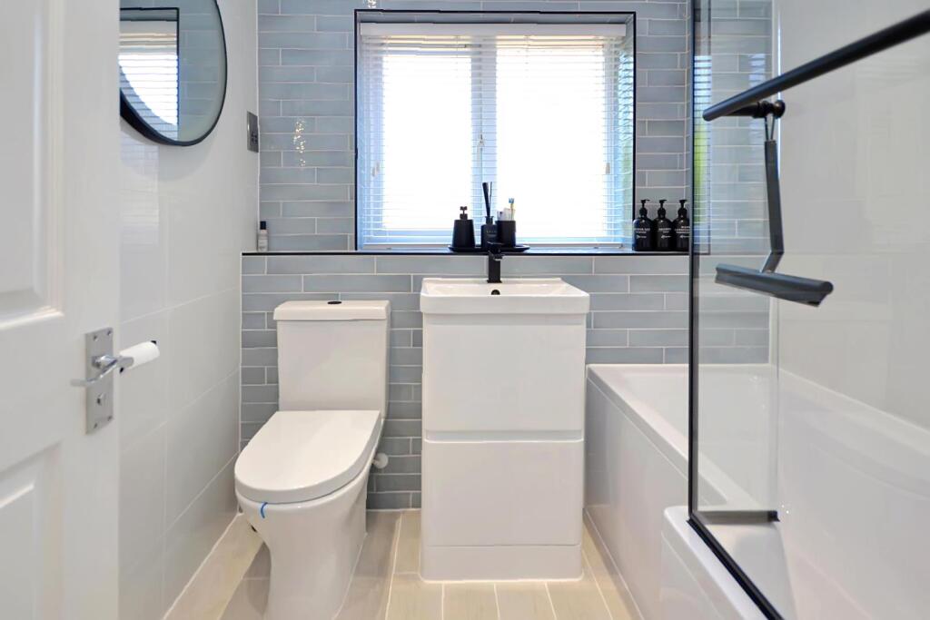 Family bathroom