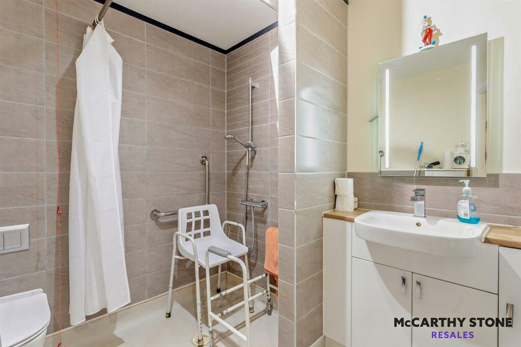 8607908-interior02-800.jpg