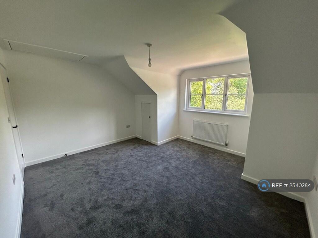 Bedroom 1 (1)