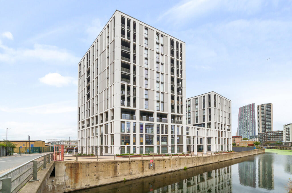 Marshgate Lane, London, E15