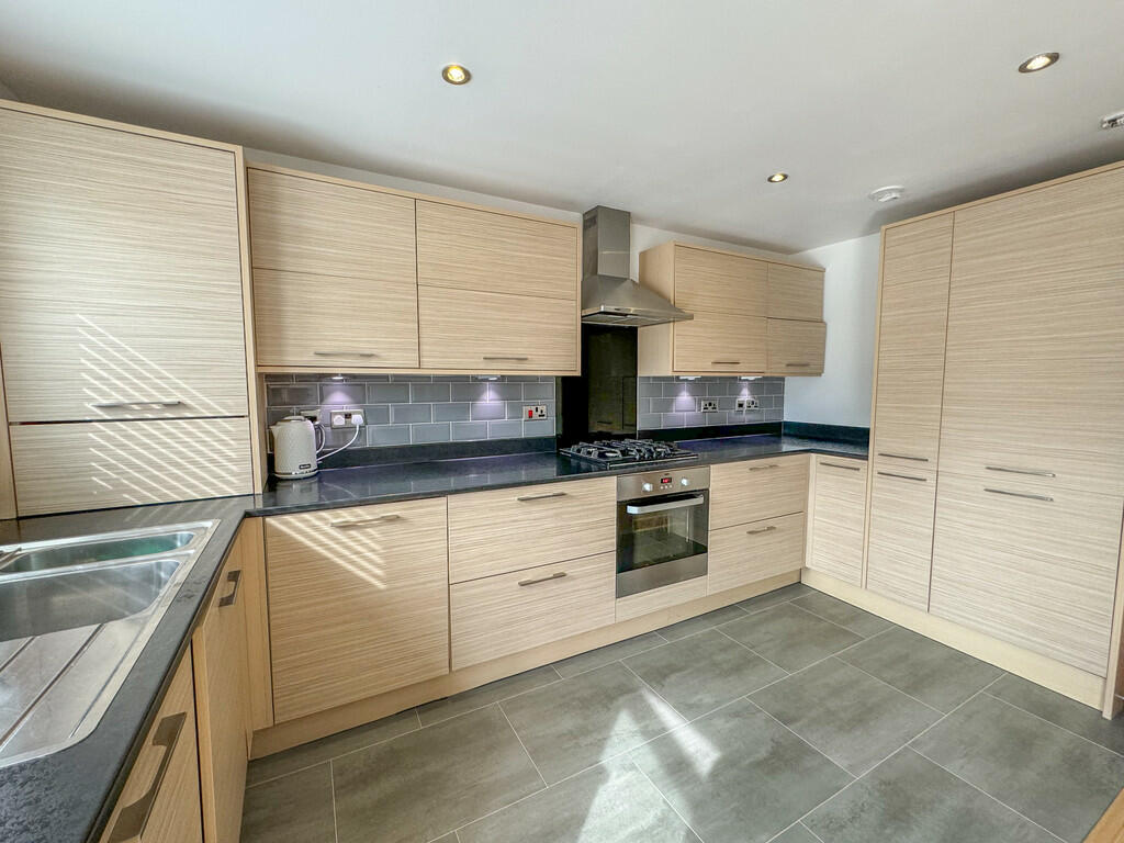 kitchen area 1
