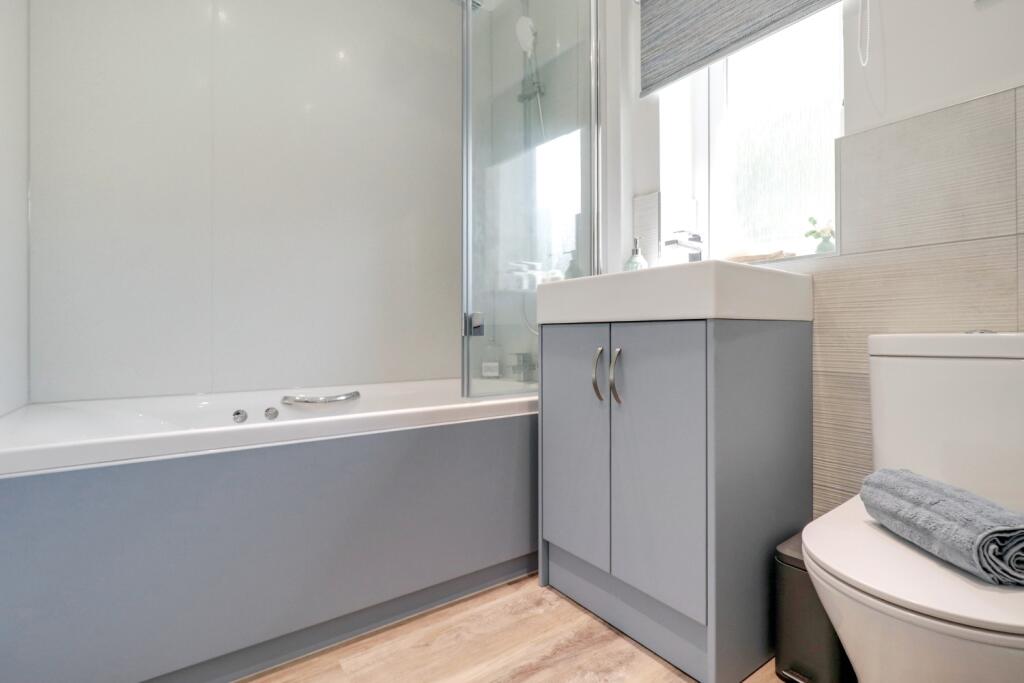 24- Rob Hammond EweMove Pontefract