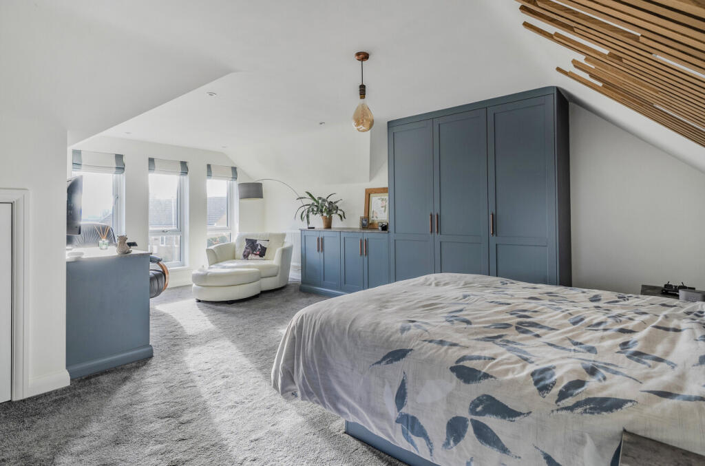 6787ad2a2c0c1-l-1228940 (8)