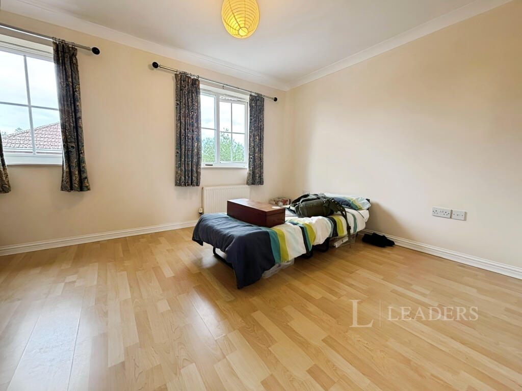 35712a38-BEDROOM