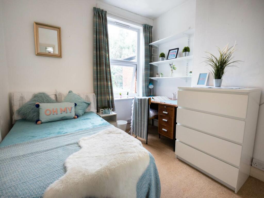 15_St_Martins_Road_C