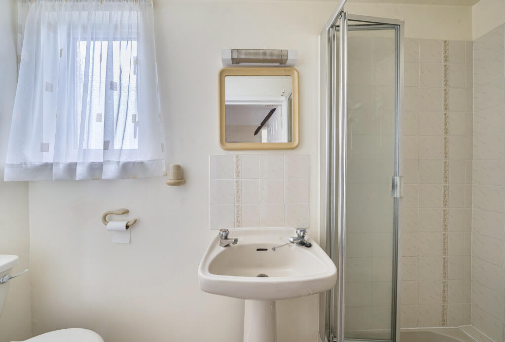 1361608-18-68e679...