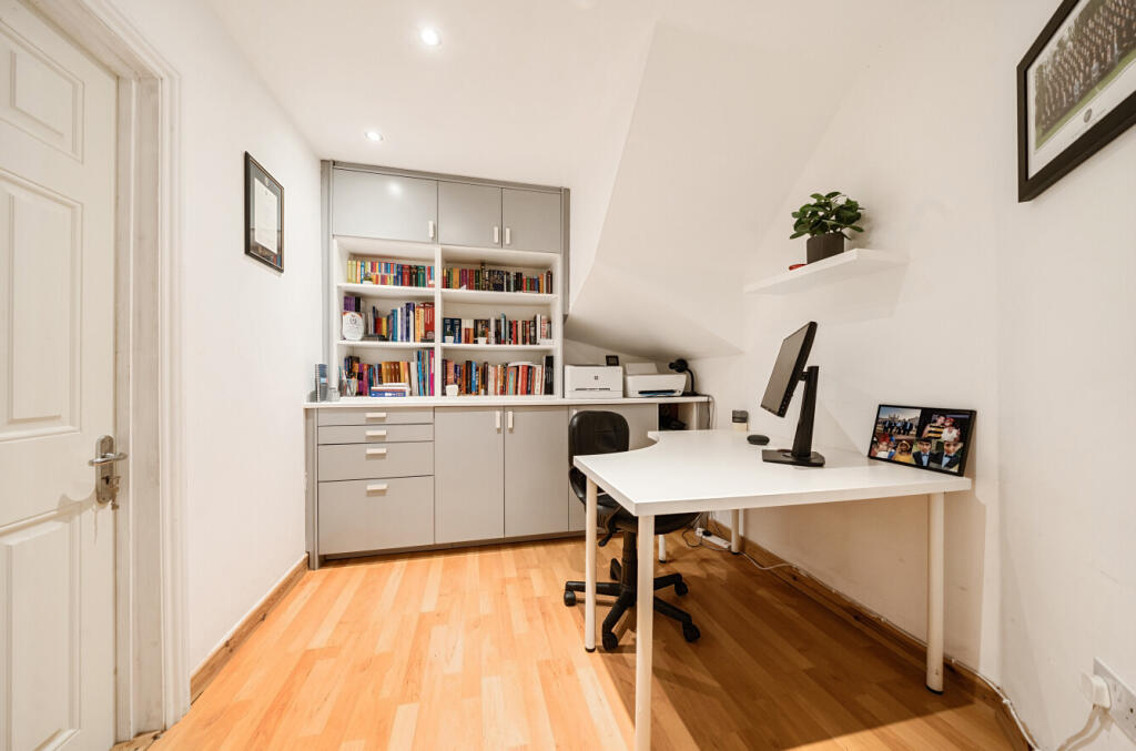 1290642-38-682c8c...