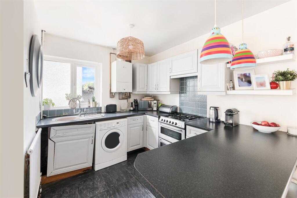 CHIPSTEAD WAY,190 (15).jpg