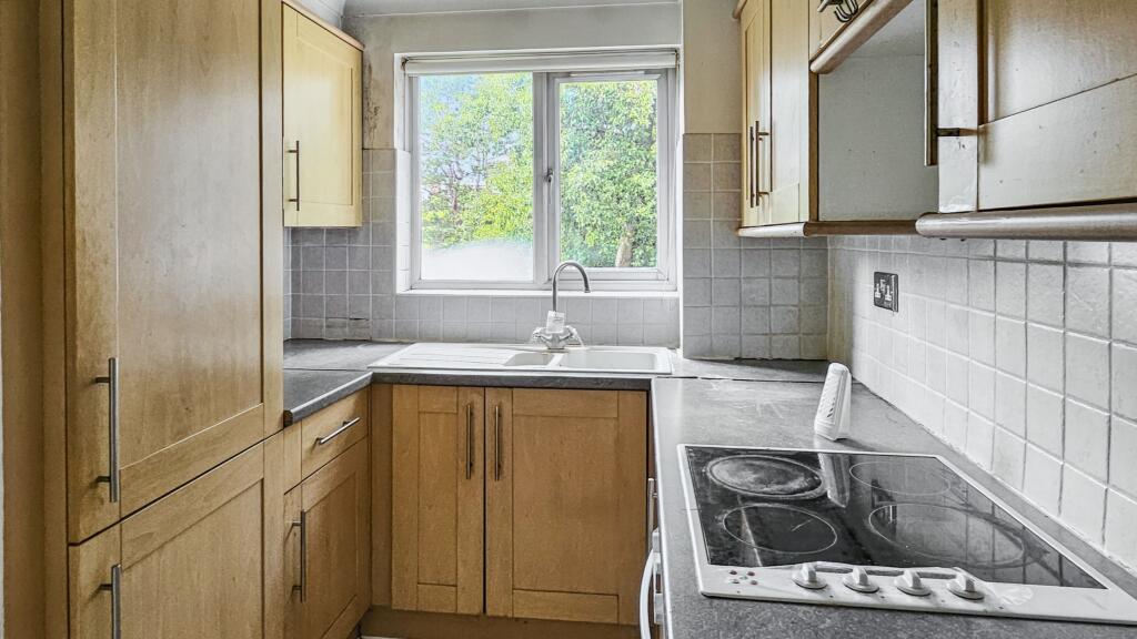 40 Scottwell Drive, Hendon, London, NW9 6QB