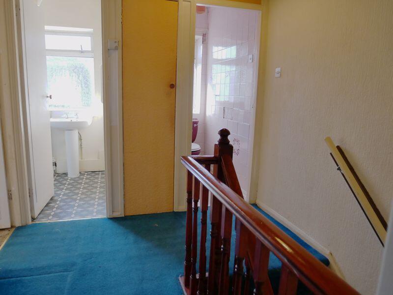 Photo 33