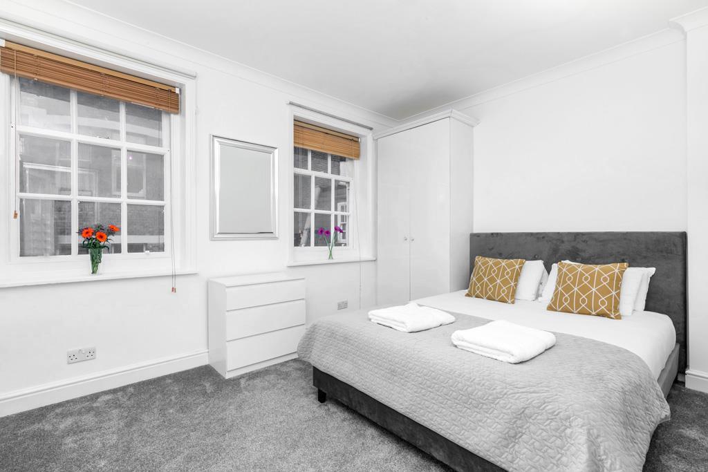 bedroom (1).jpg