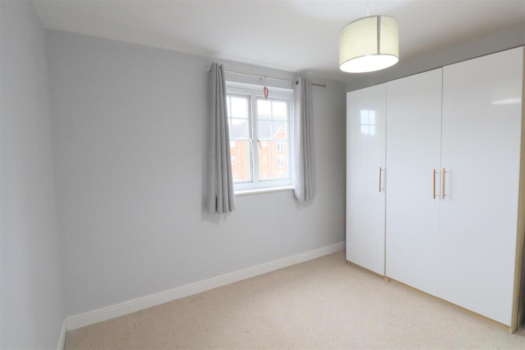 Bedroom.JPG