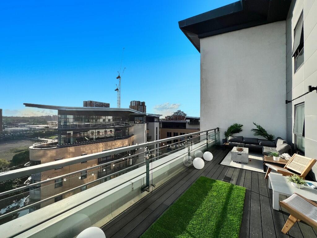 PRIVATE TERRACE