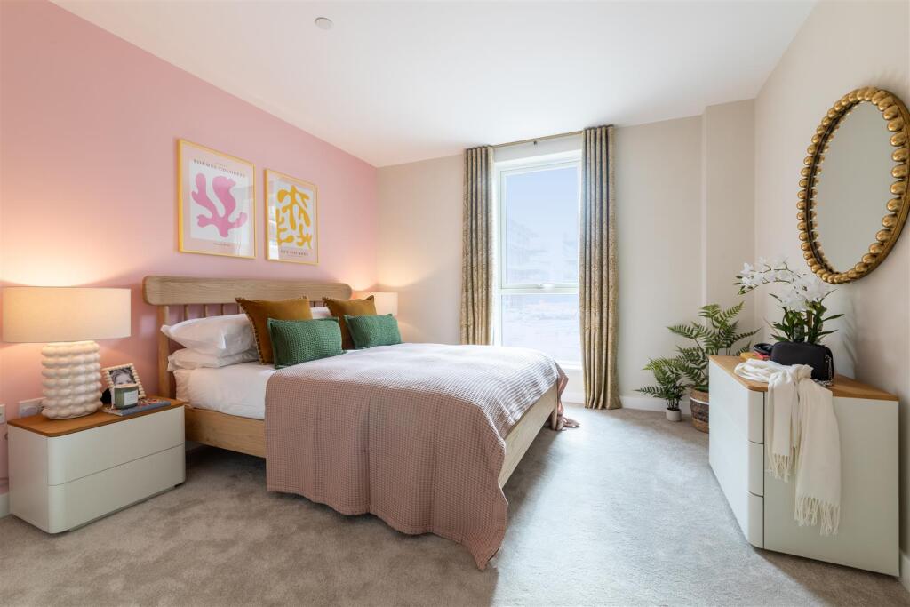 Granada Building, E17