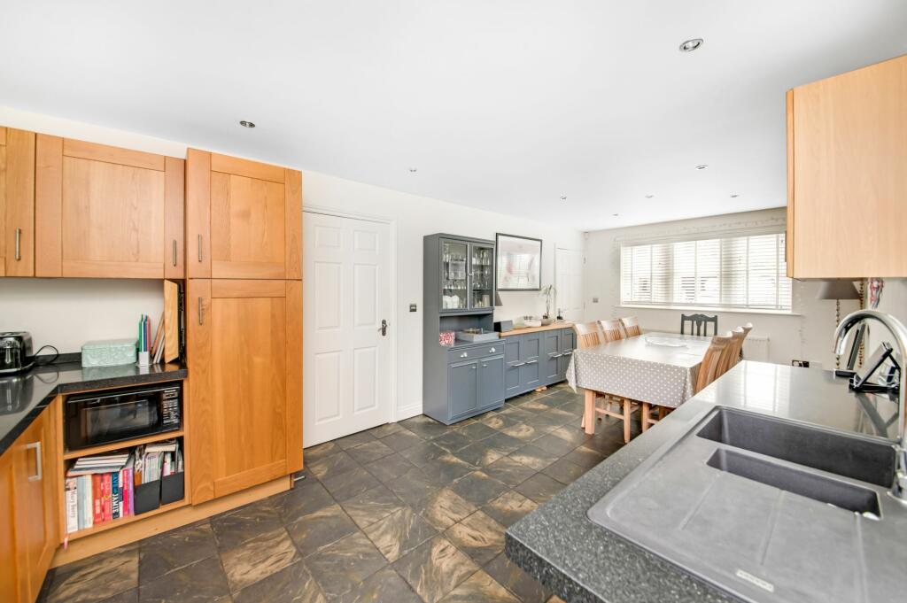 LIVING DINING KITCHEN