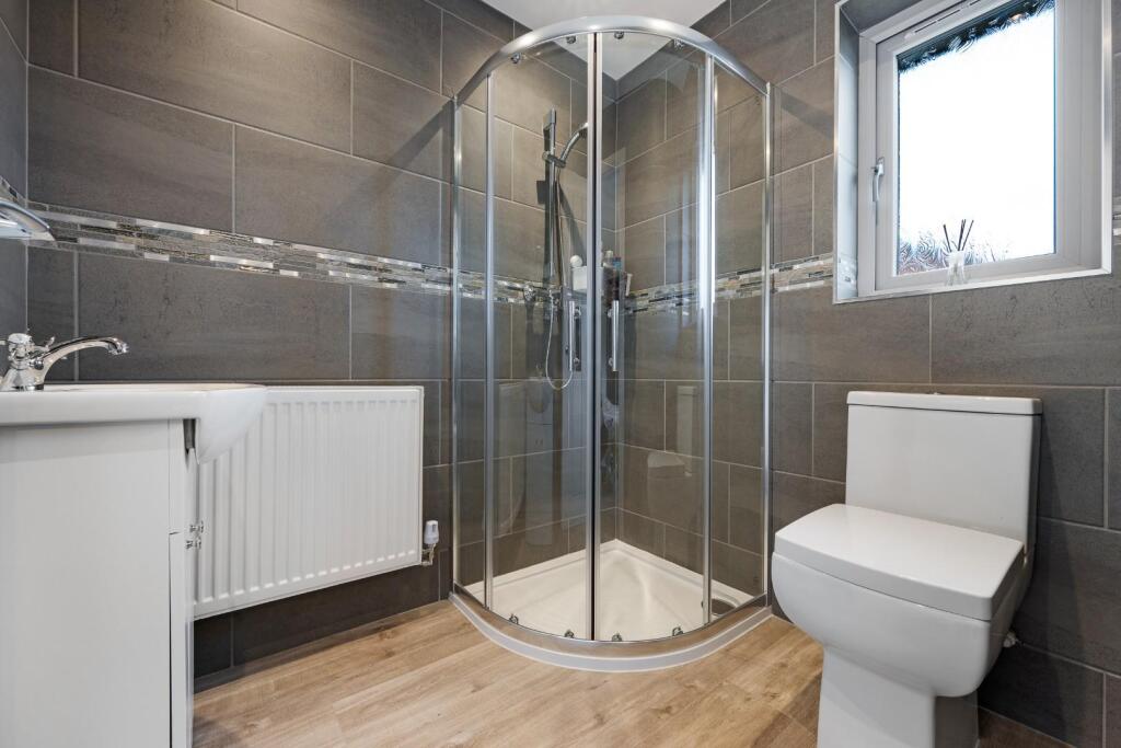 1 Chelwood Close HDR-4.jpg