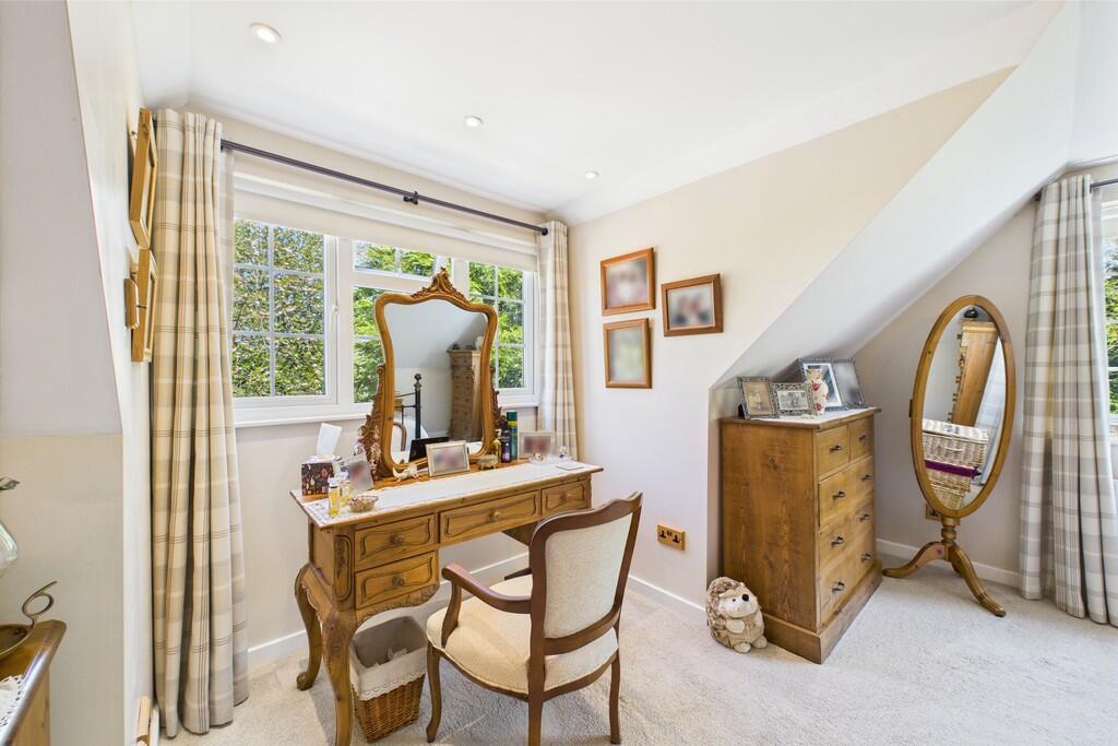 CAM01689G0-PR0465...