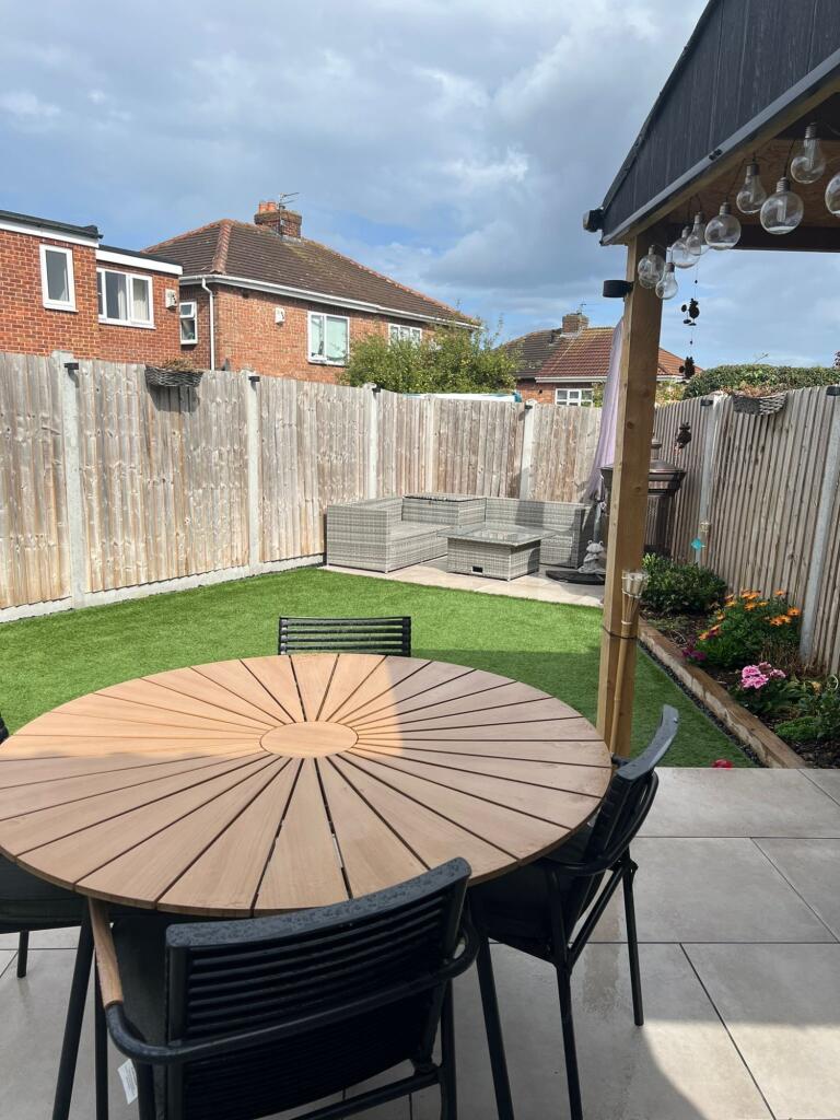 ea973945-1d8b-47df-8602-bb1bb59eb522 (1)