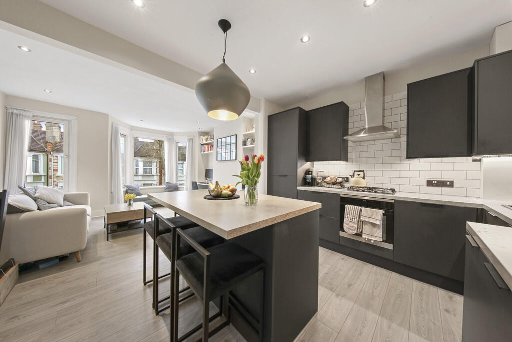 281b Chapter Road...