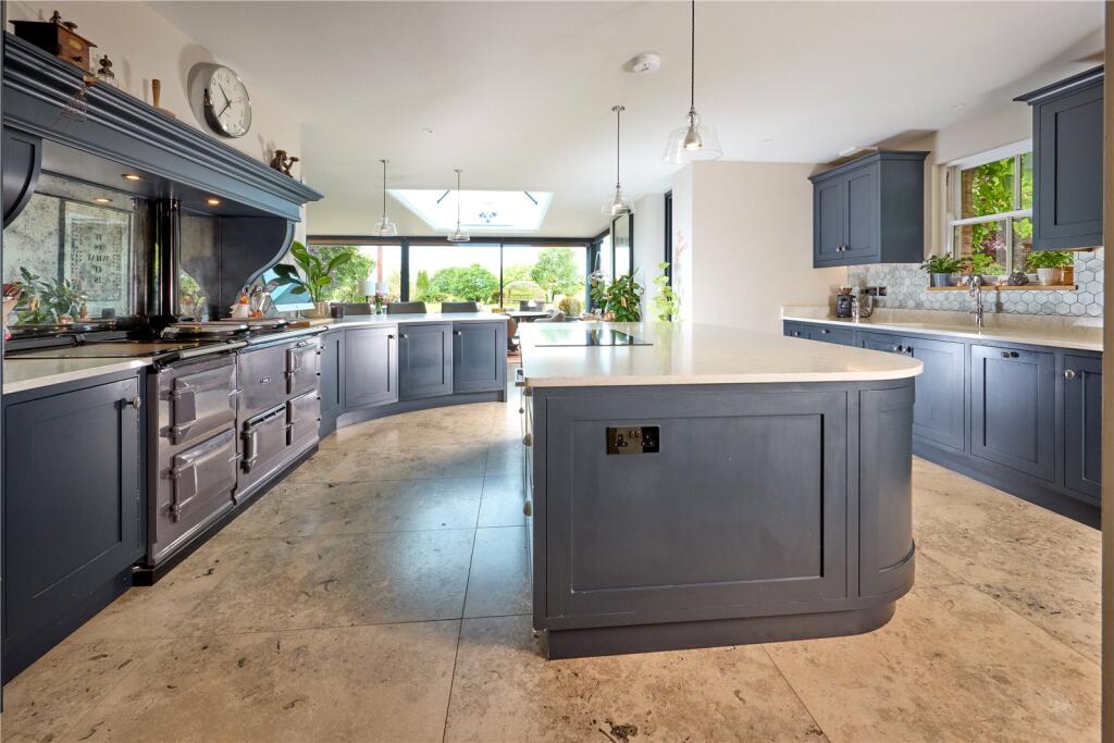 Kitchen/Breakfast