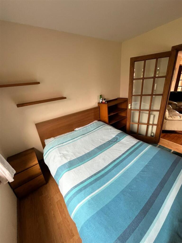 11_bed_2.jpg
