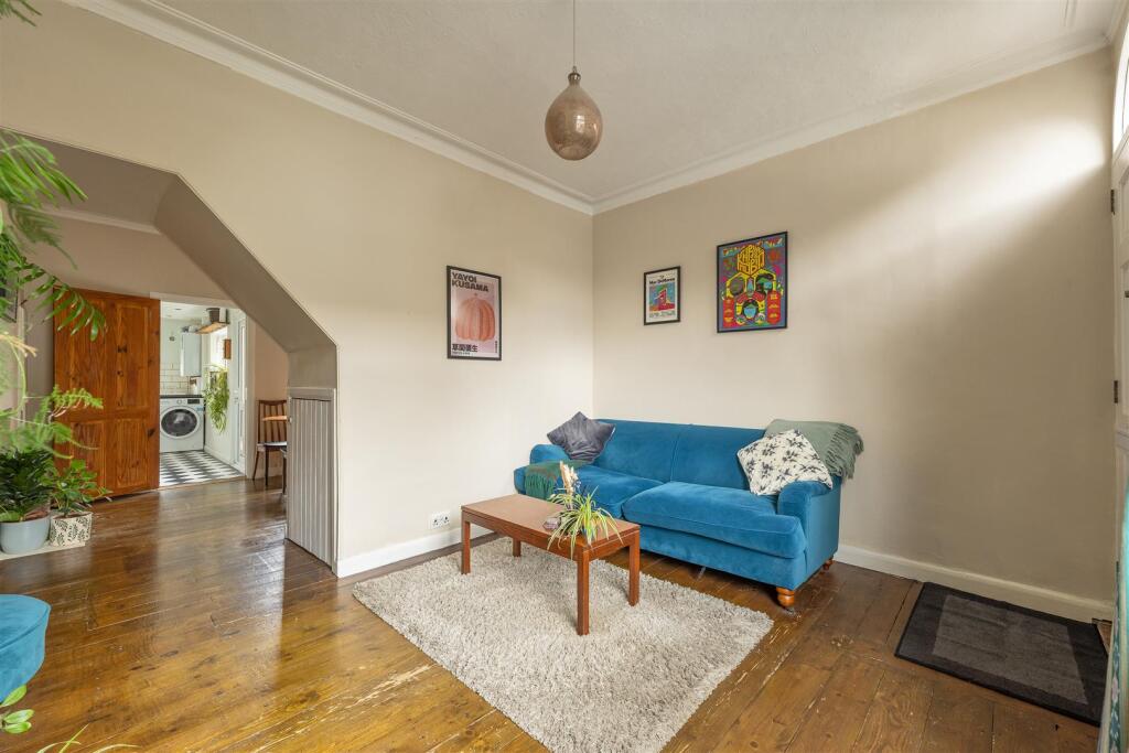 Odessa Road, E7