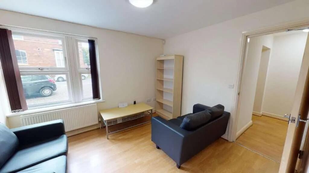 Flat_1a_1_Broomgrove_Crescent