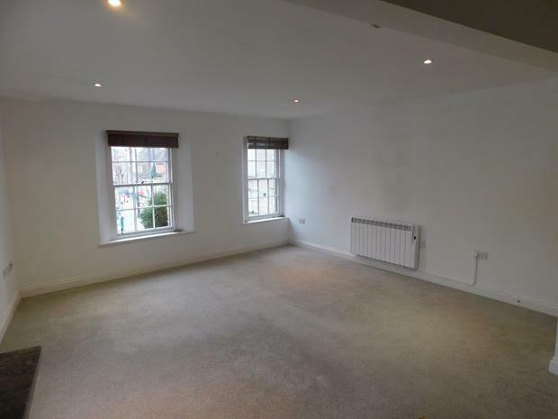 20 Market Square living area 1