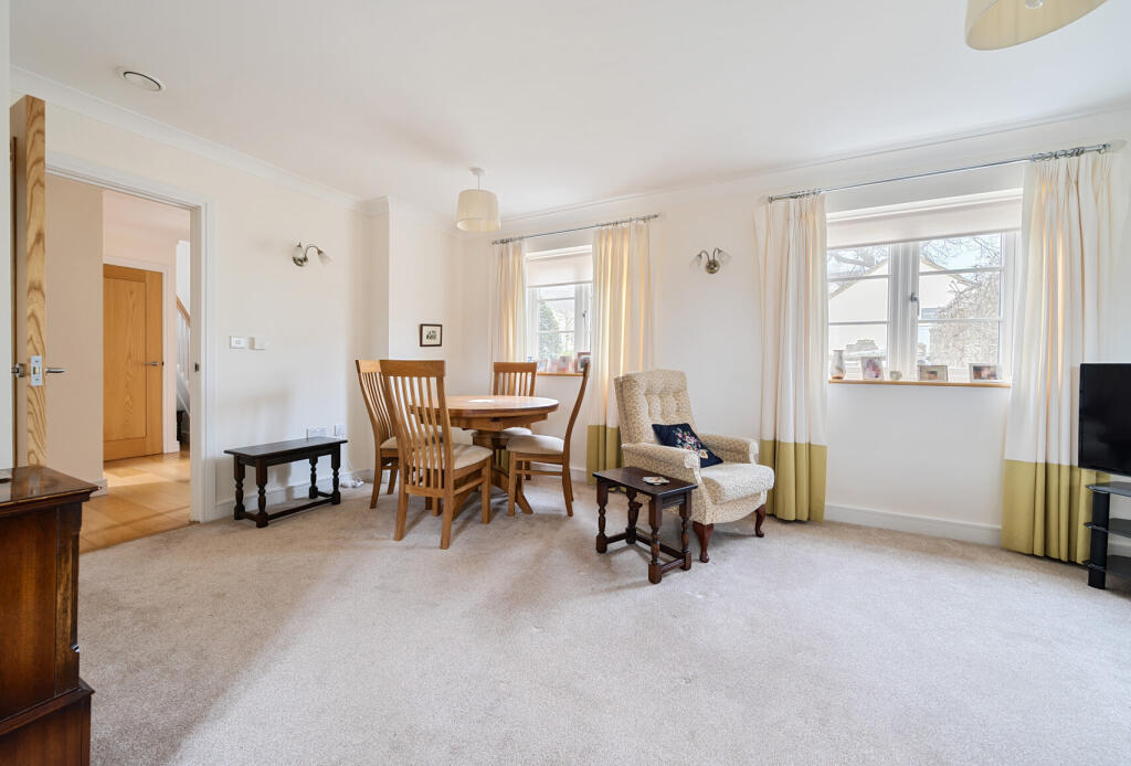 Living/Dining Room