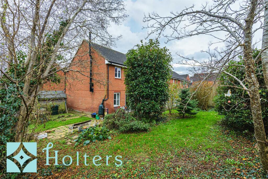 26 Dahn Drive, Ludlow-14.jpg