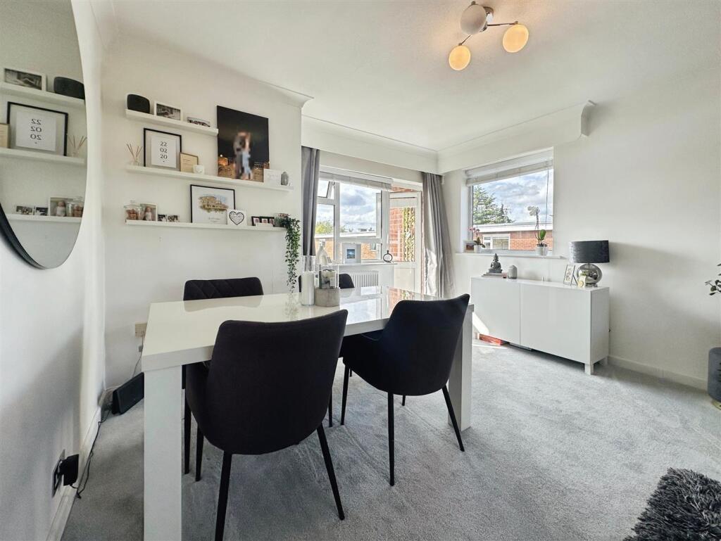 e30d474a--415C-B41F-8A1DF6FD59FF-36958-00000CC4C7A