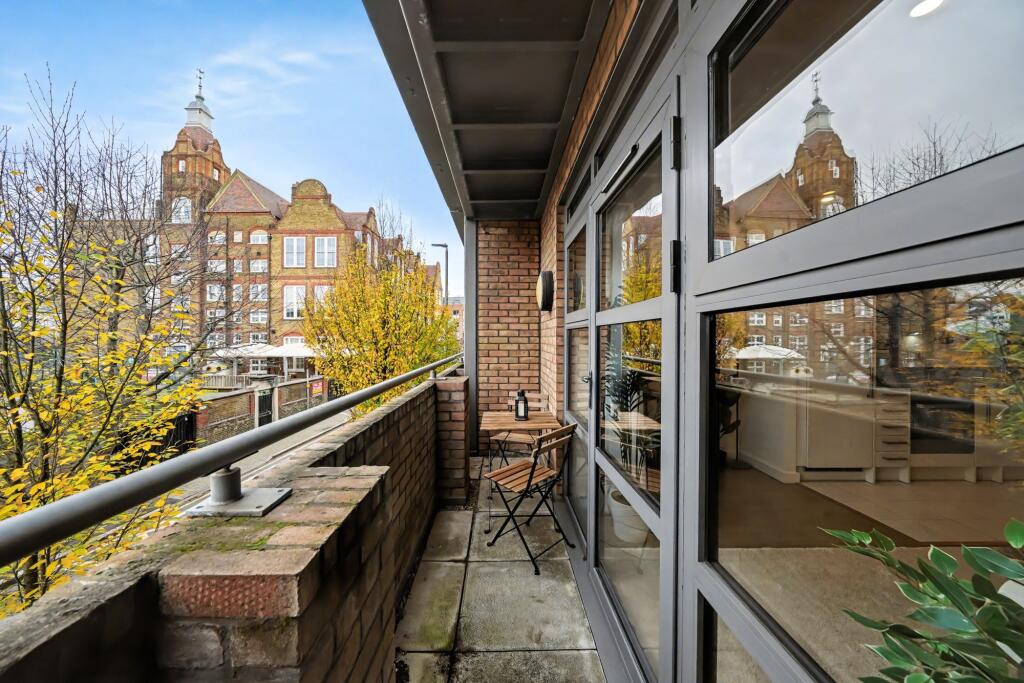 Oldridge Road, London, SW12