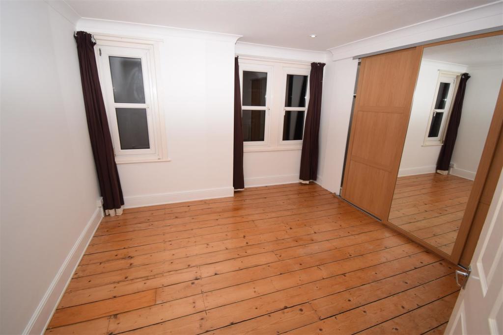 2 st johns road (10).JPG