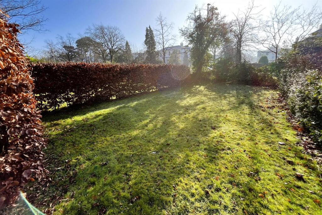 18 Lansdown Place, Cheltenham GL50 2HX | Leasehold