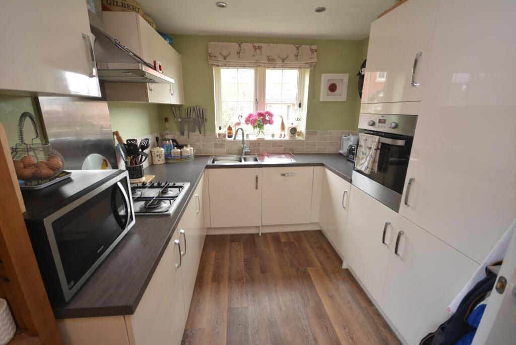 thorntree road 8 kitchen.JPG