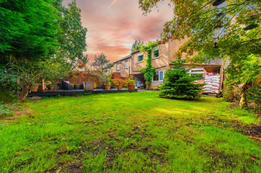 Award-winning Media team on EVERY Listing_18