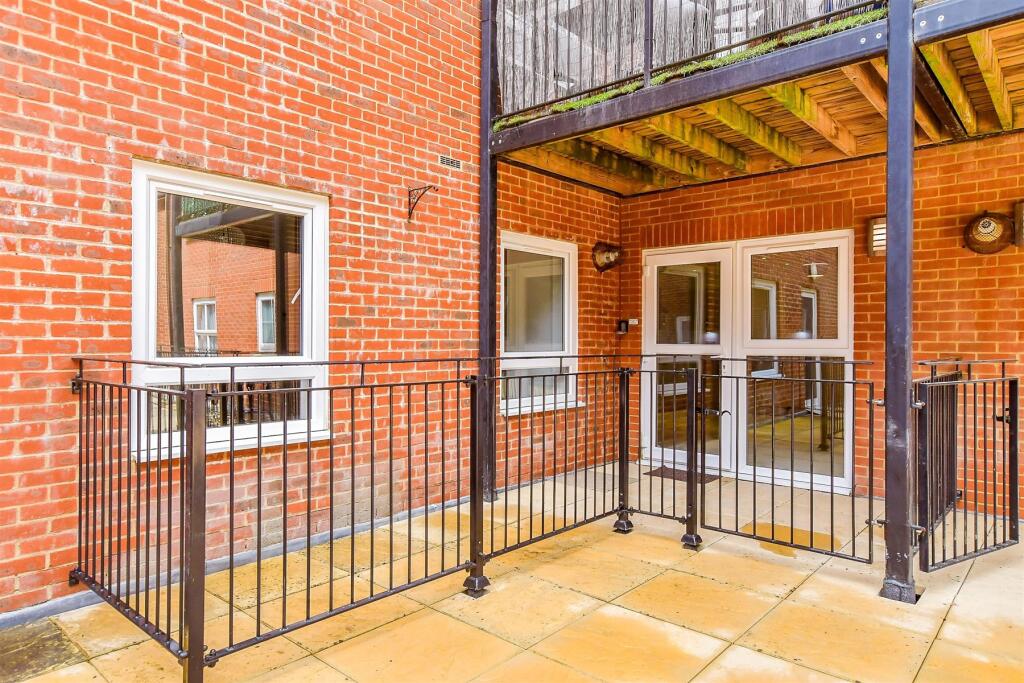 Patio / Decking 1